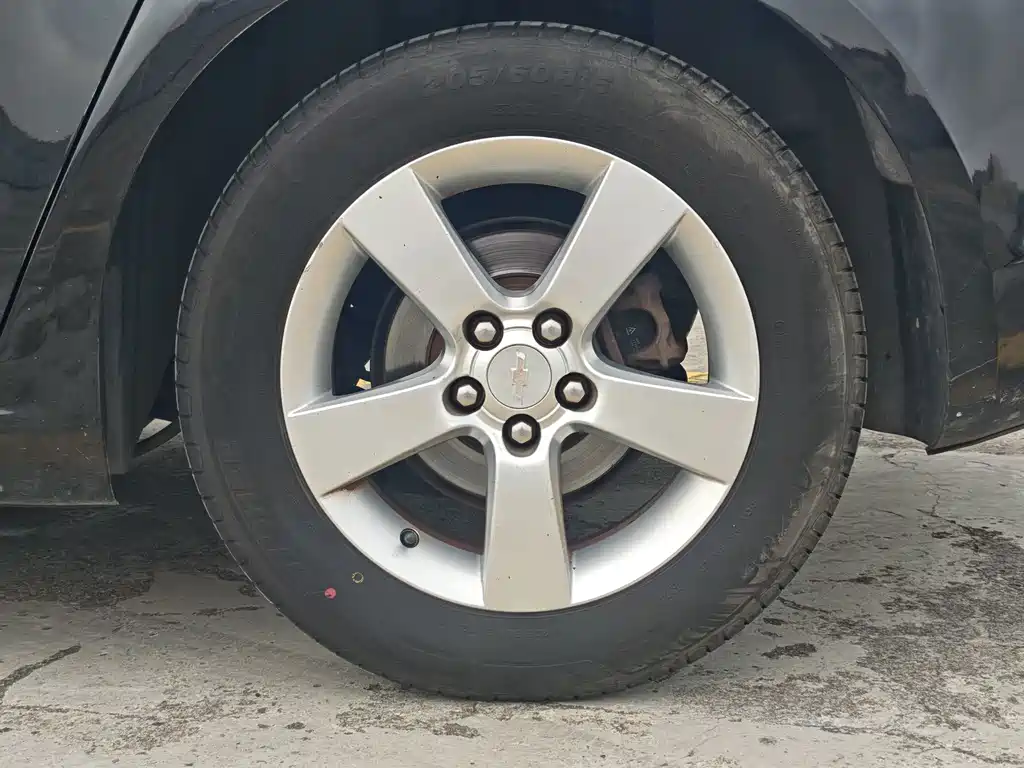 Chevrolet Cruze — миниатюра 15