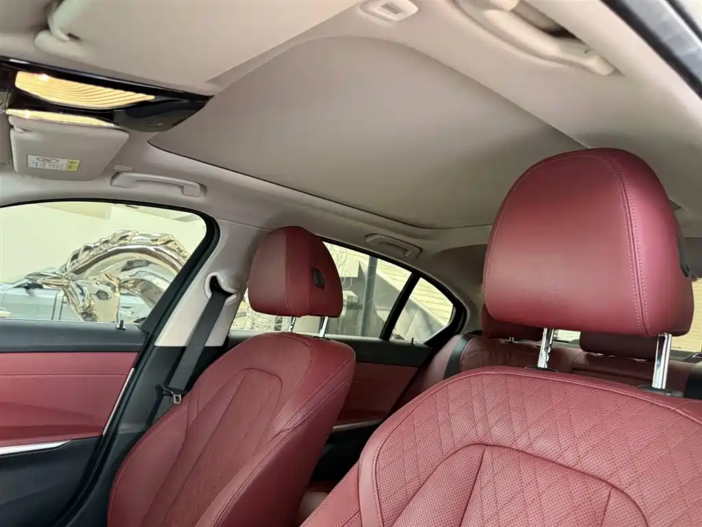 BMW i3 — миниатюра 9