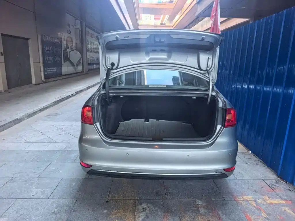 Volkswagen Sagitar — миниатюра 10