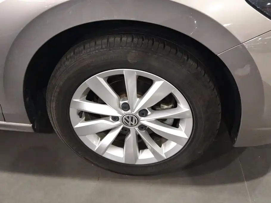 Volkswagen Bora — миниатюра 6