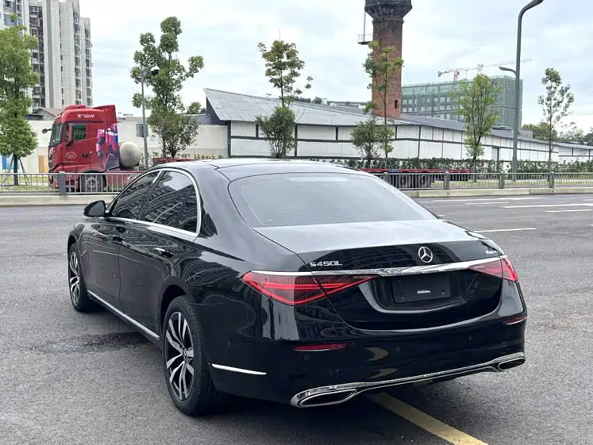 Mercedes-Benz S-Class — миниатюра 9