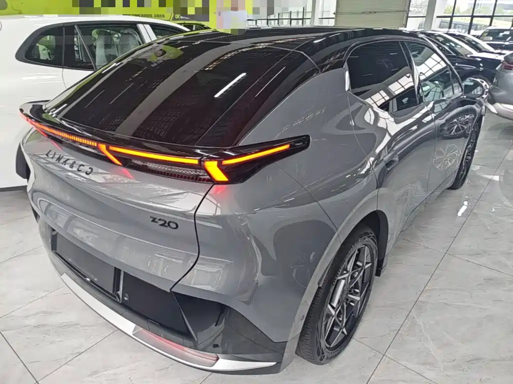 Lynk & Co 20 — миниатюра 7