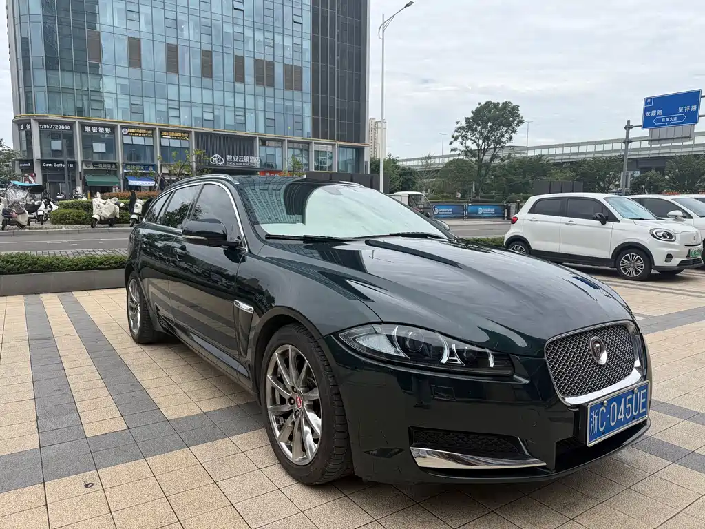 Jaguar XF 2015 XF 2.0T Sportbrake Luxury