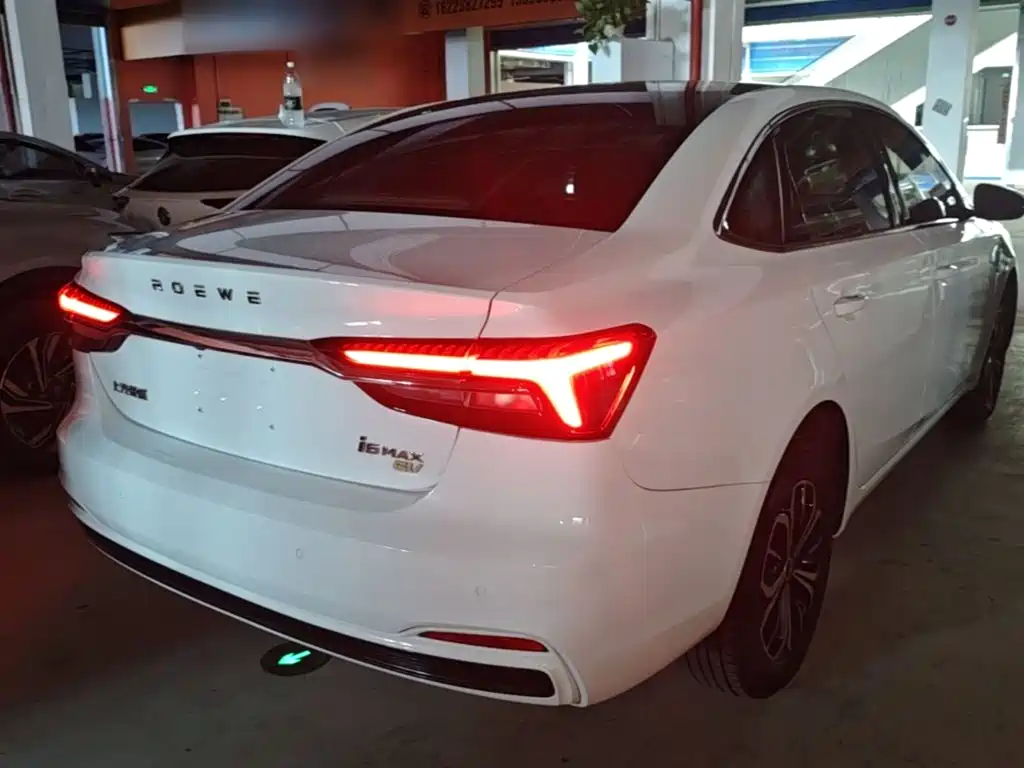 Roewe i6 MAX New Energy — миниатюра 7