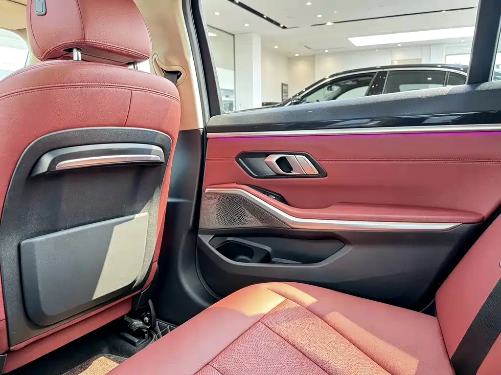 BMW 3 Series — миниатюра 15