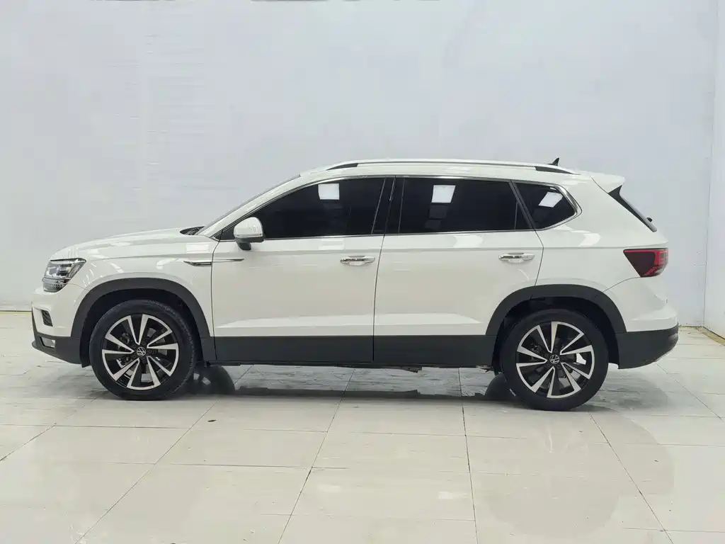 Volkswagen Tharu — миниатюра 4