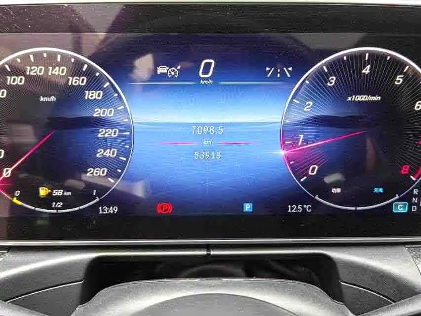 Mercedes-Benz C-Class — миниатюра 8