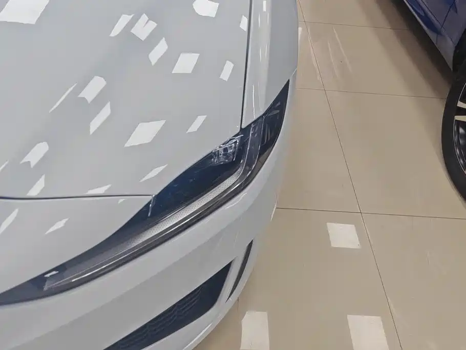 Jaguar XEL — миниатюра 5