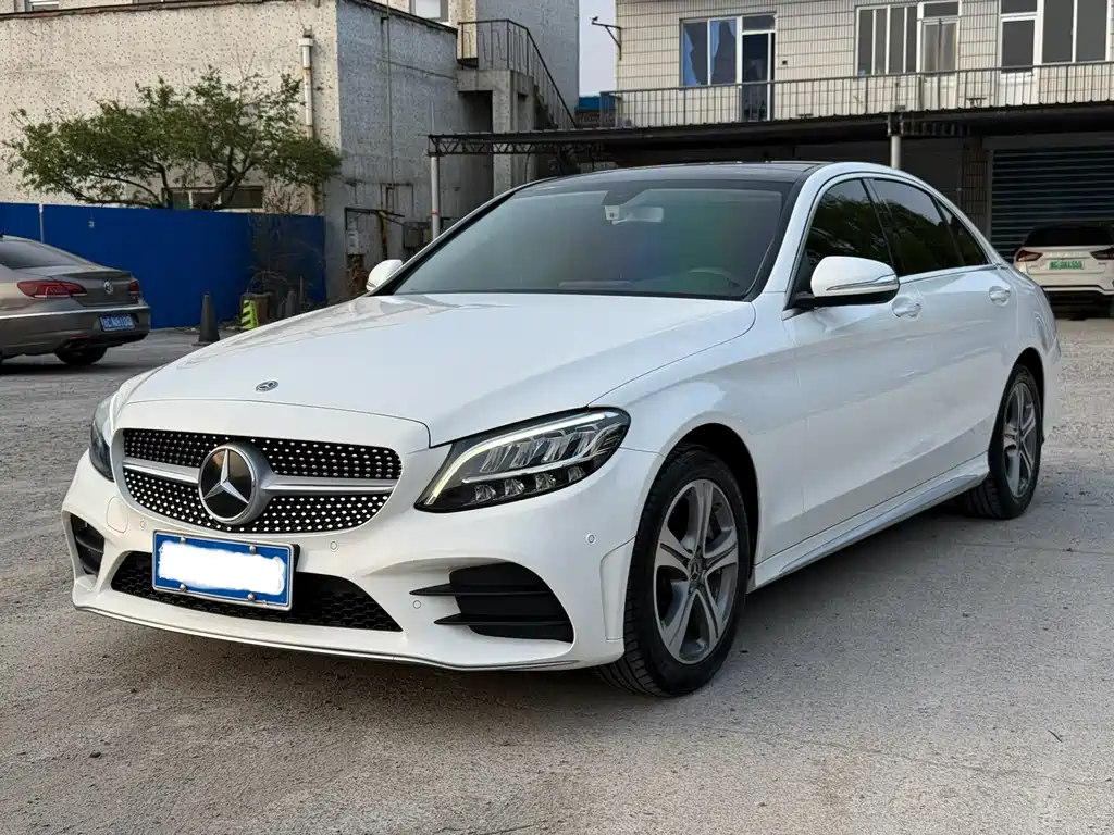 Mercedes-Benz C-Class 2020