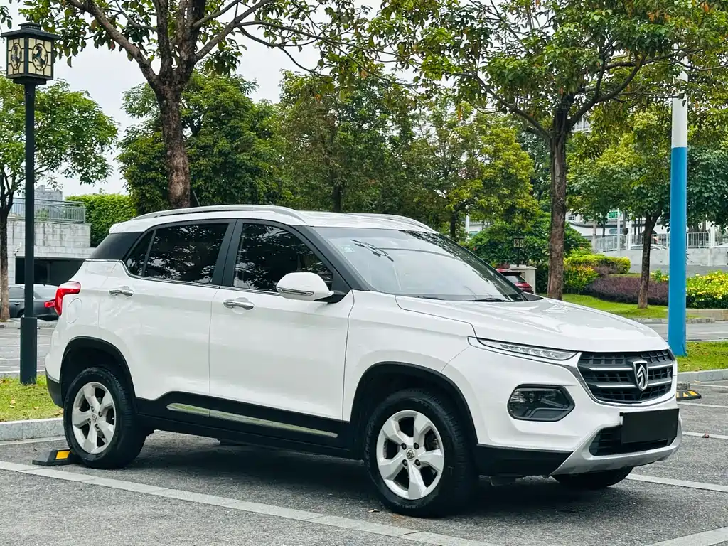 Baojun 510 2017 1.5L AT Fashion