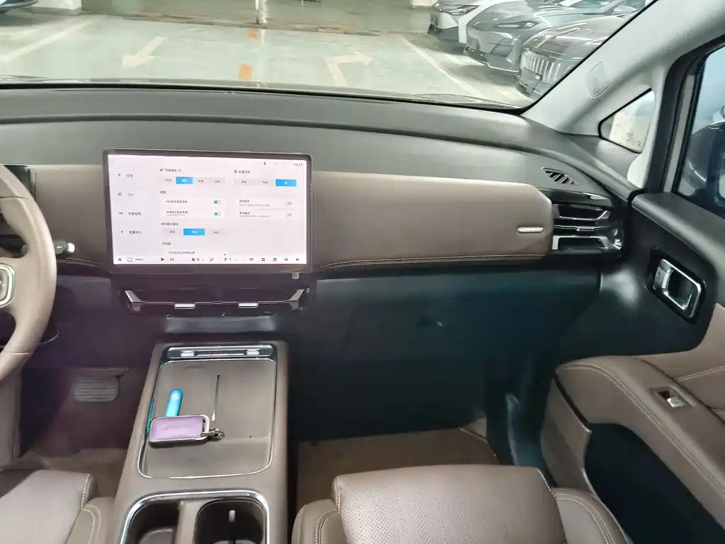 Wuling Xingguang 730 New Energy — миниатюра 16