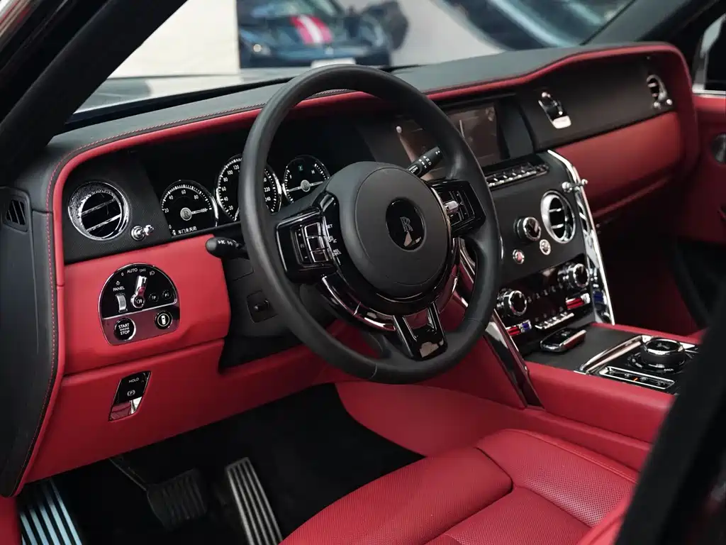 Rolls-Royce Cullinan — миниатюра 24