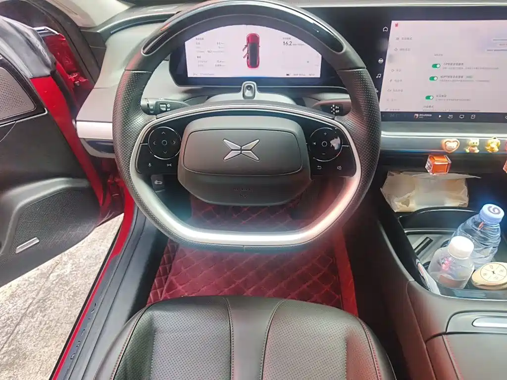 XPeng P7 — миниатюра 11