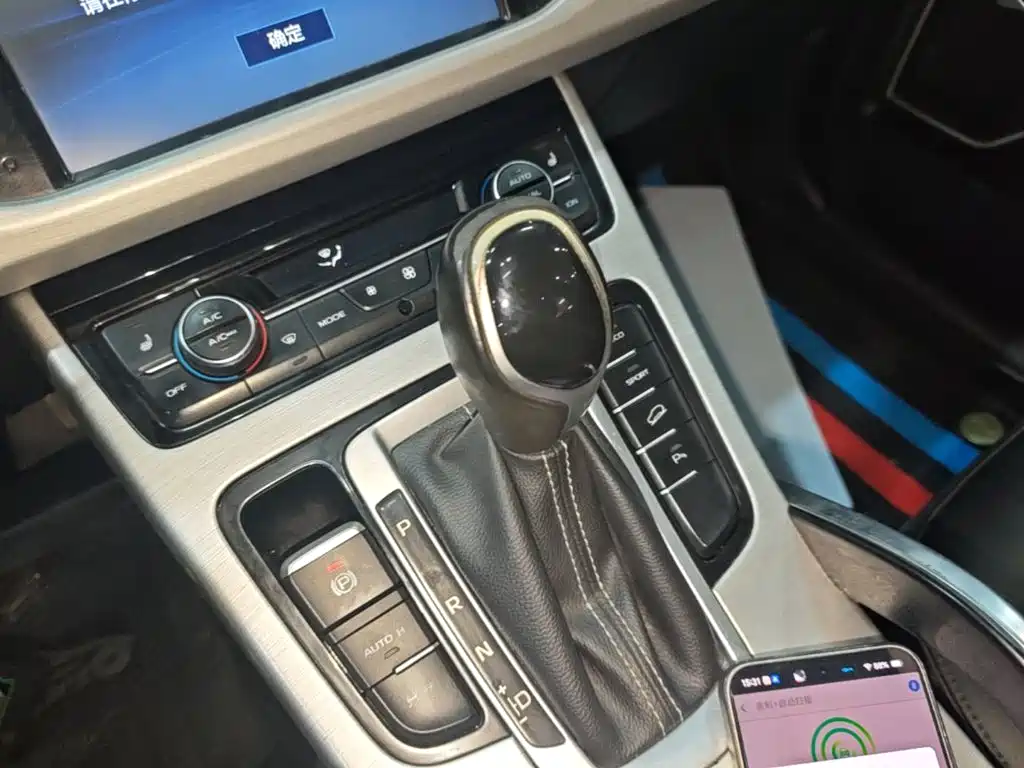 Geely Boyue — миниатюра 14