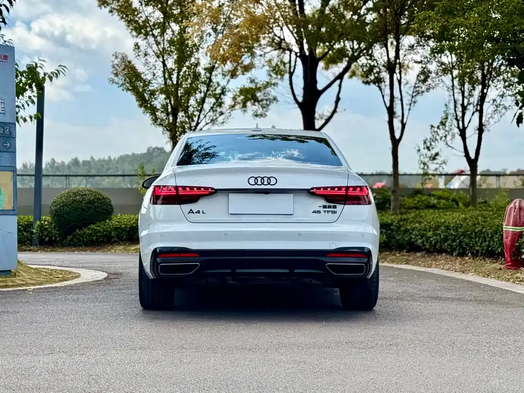 Audi A4L — миниатюра 8