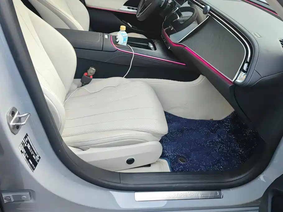 Mercedes-Benz E-Class (Import) — миниатюра 8