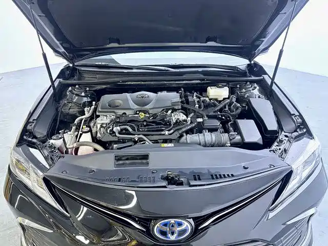 Toyota Camry — миниатюра 12