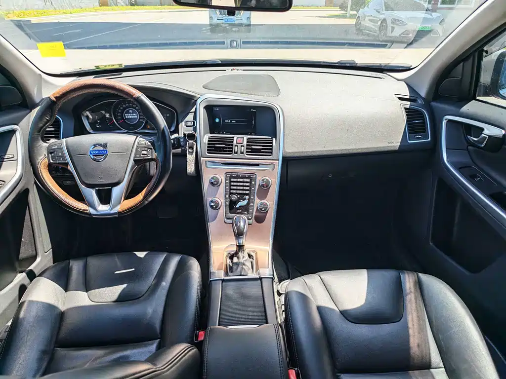 Volvo XC60 2015 T5