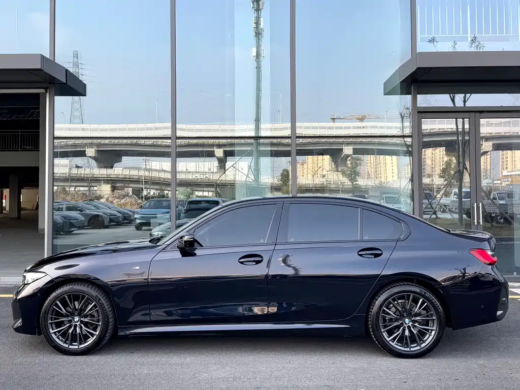 BMW 3 Series 3 2024 325Li M Sport