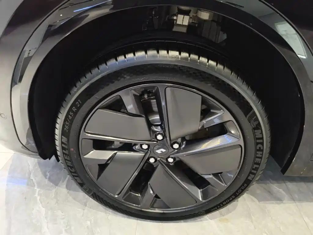 Li Auto Li L7 — миниатюра 23