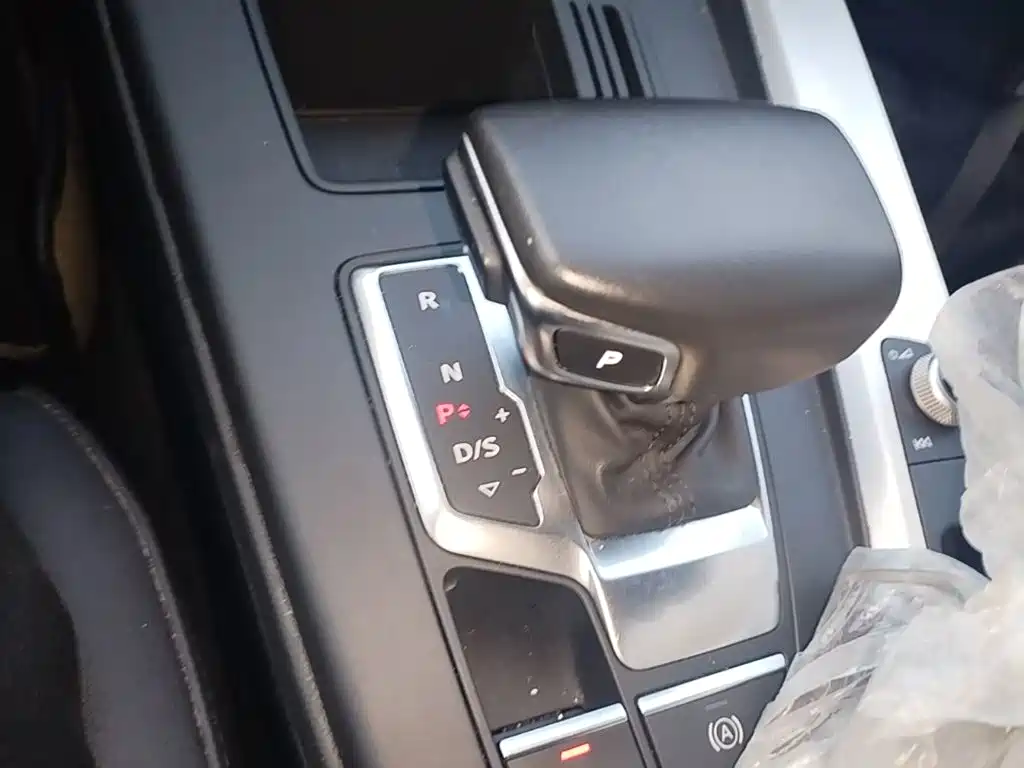 Audi A4L — миниатюра 14