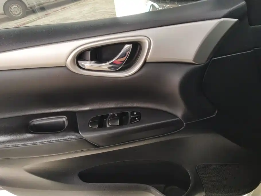 Nissan Sylphy — миниатюра 7