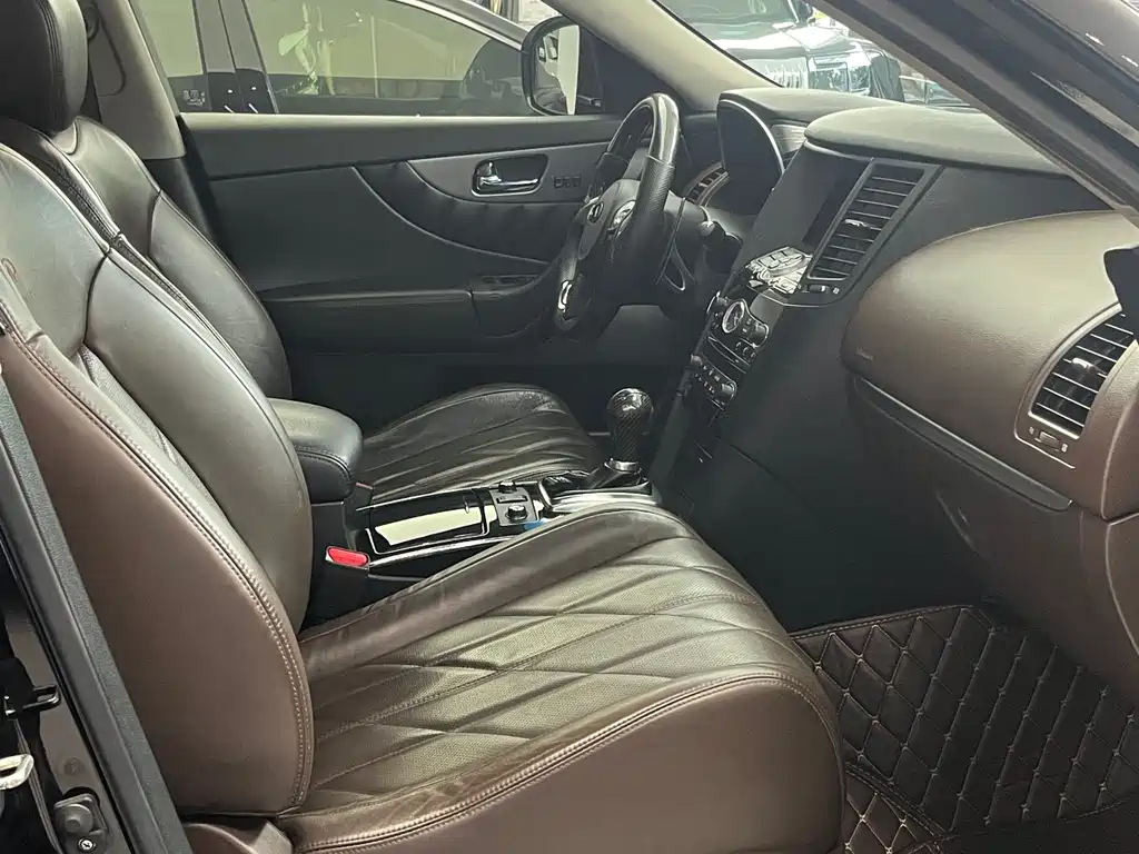 Infiniti FX 2011 FX35