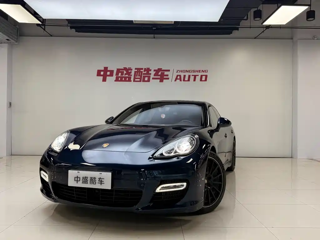 Porsche Panamera 2010 Panamera Turbo 4.8T