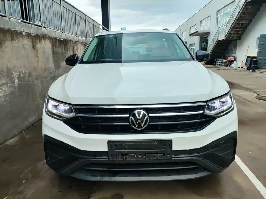 Volkswagen Tiguan L — миниатюра 3