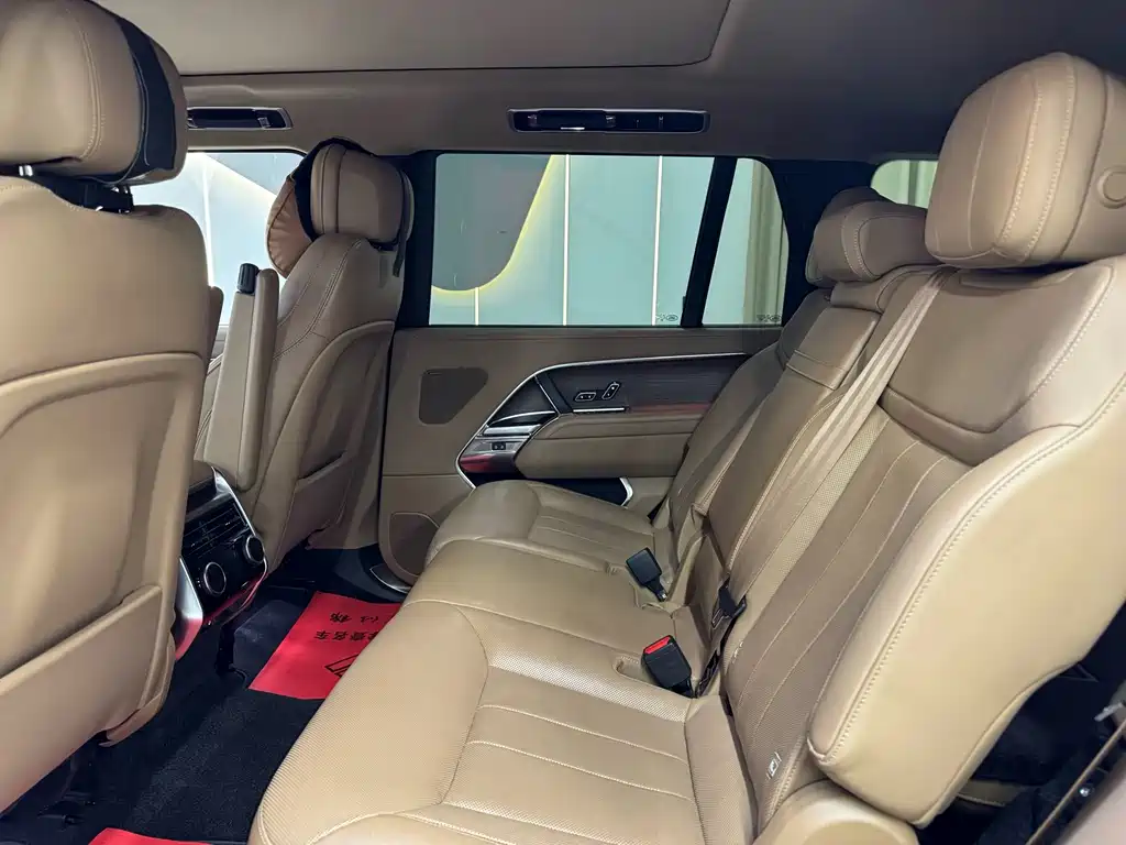 Land Rover Range Rover — миниатюра 18