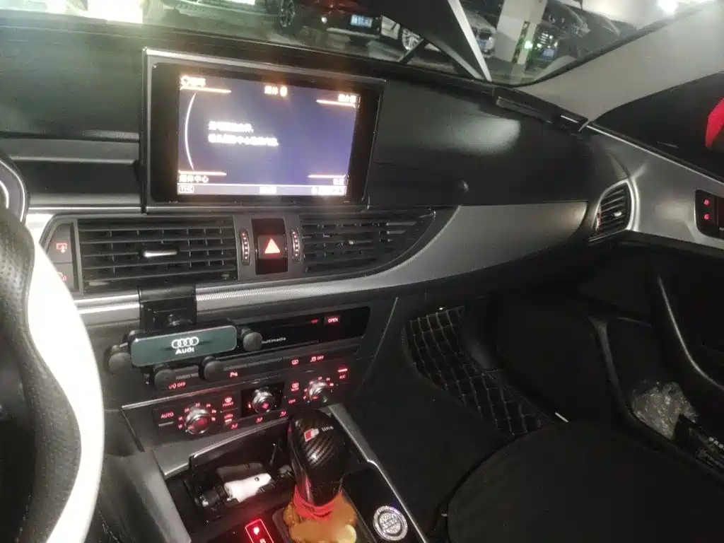Audi A6L — миниатюра 6
