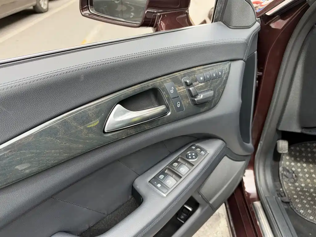 Mercedes-Benz CLS — миниатюра 18