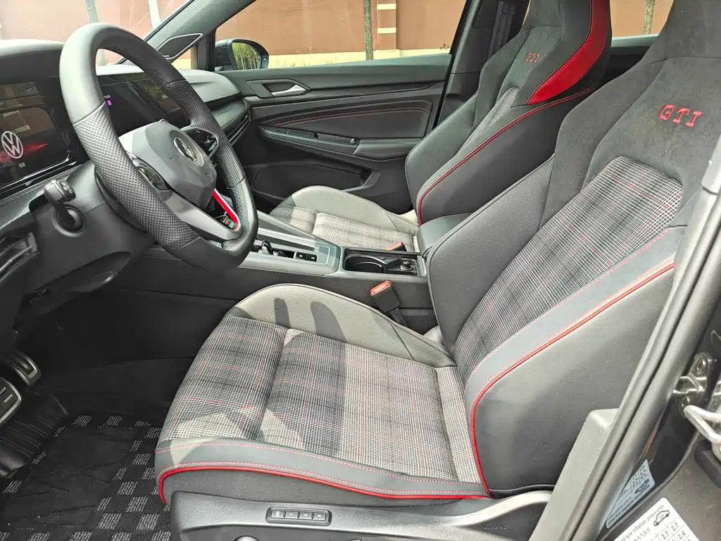 Volkswagen Golf GTI GTI 2021 380TSI DSG GTI