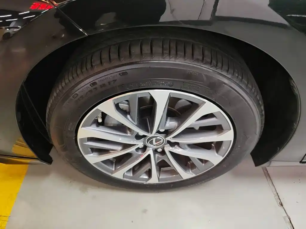 Lexus ES — миниатюра 23