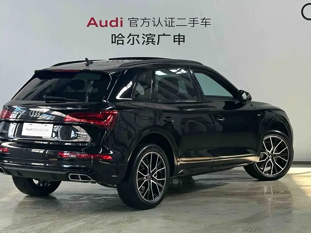 Audi Q5L — миниатюра 2