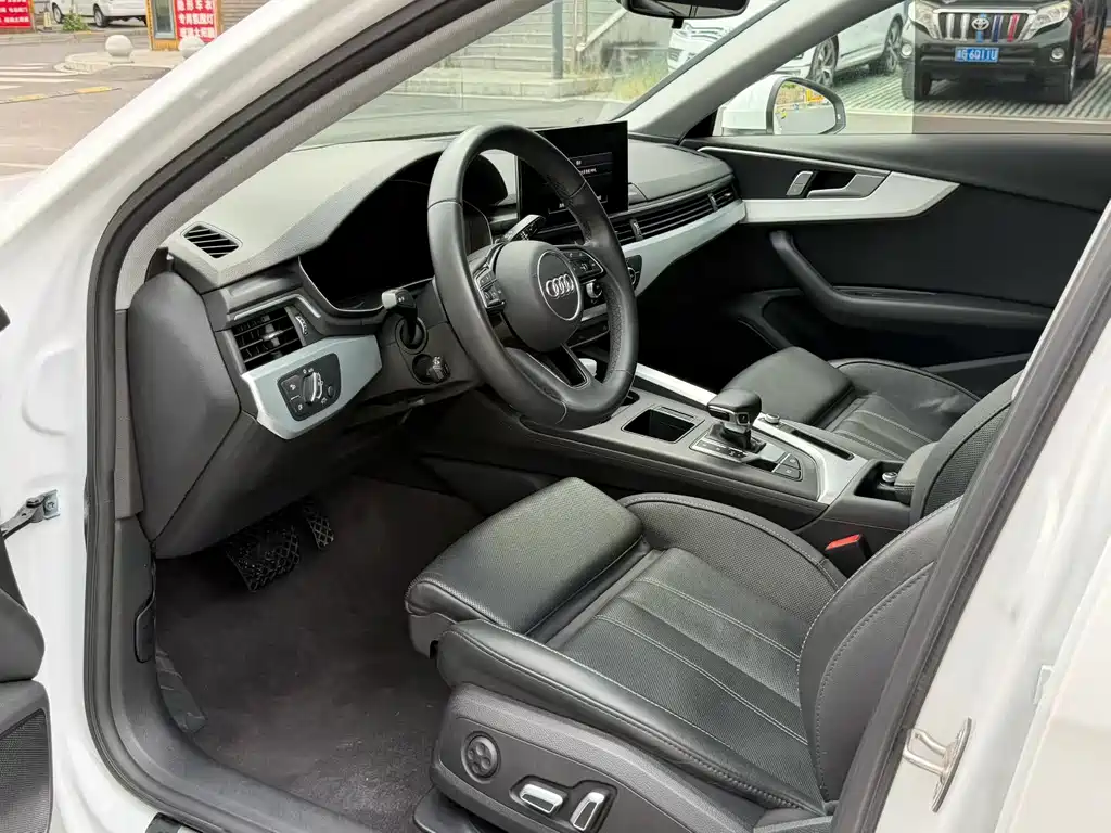 Audi A4L — миниатюра 4
