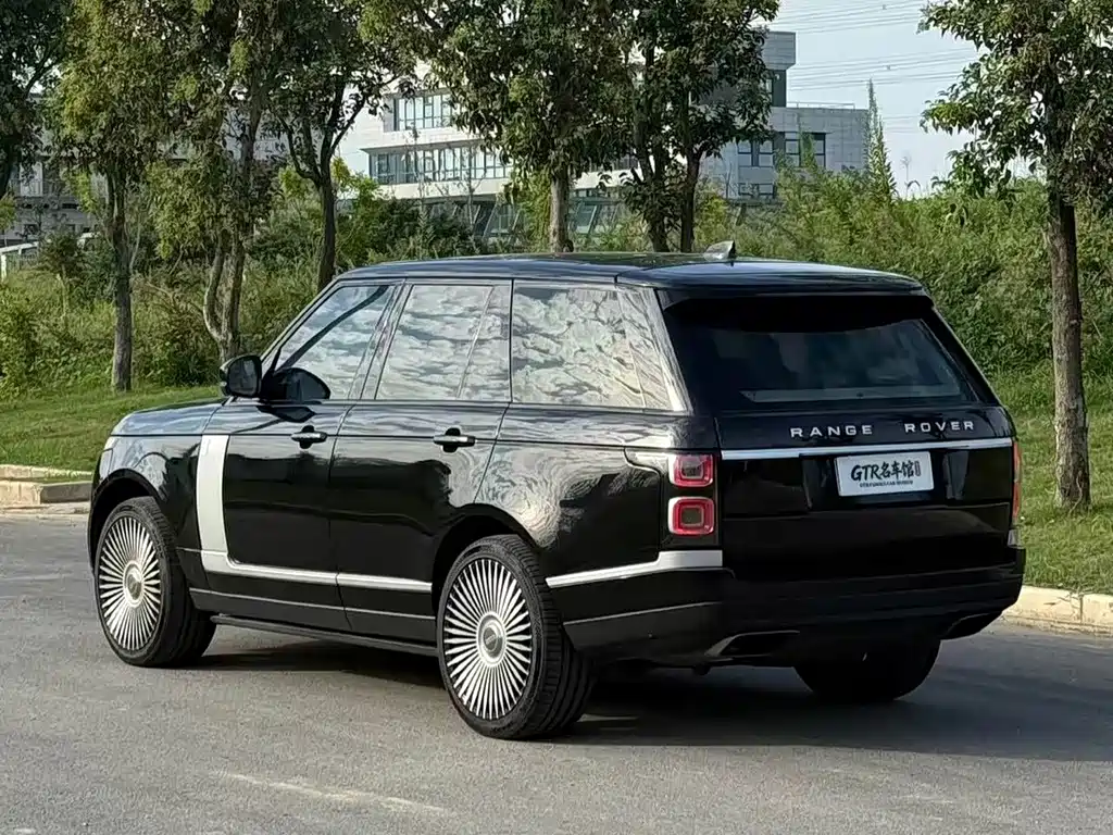 Land Rover Range Rover — миниатюра 9