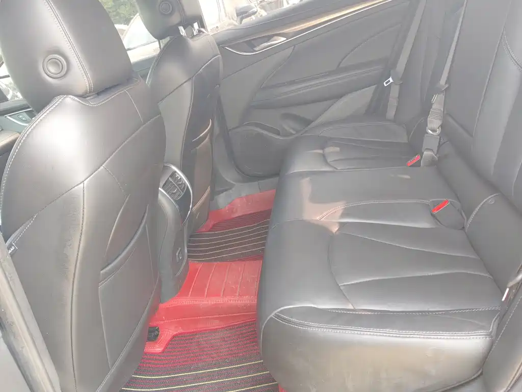 Buick LaCrosse — миниатюра 7