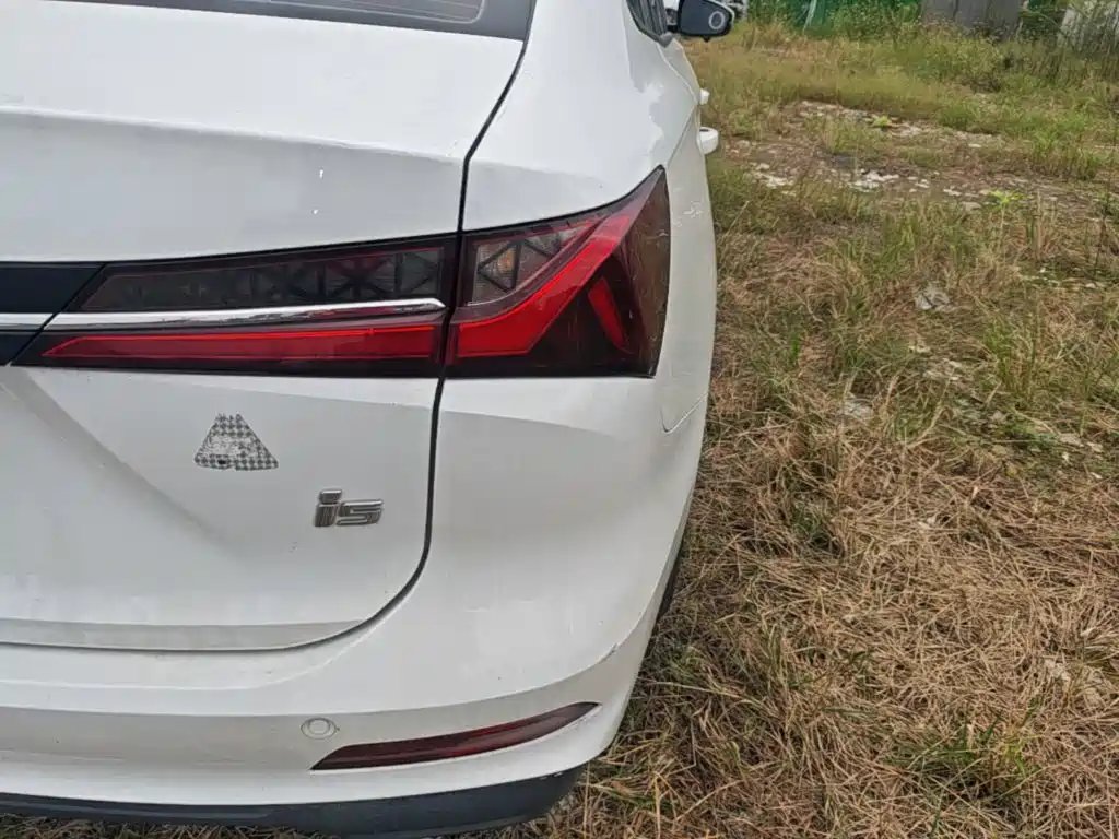 Roewe i5 — миниатюра 8