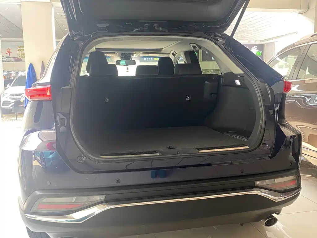 Toyota Harrier — миниатюра 12