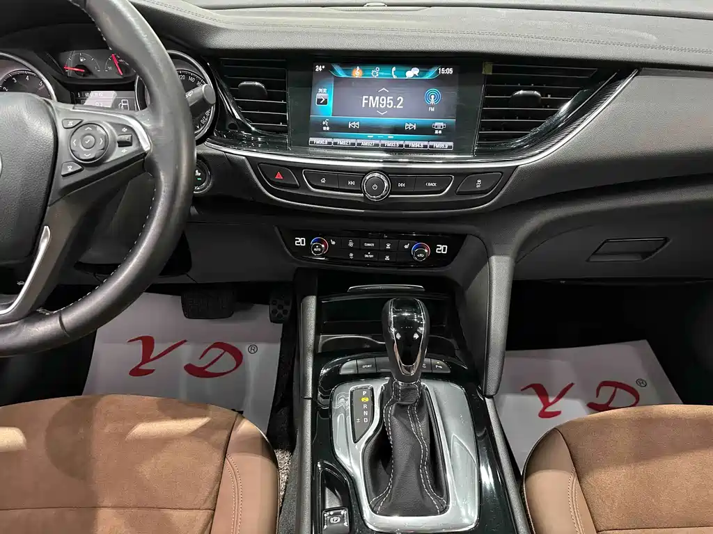 Buick Regal — миниатюра 11