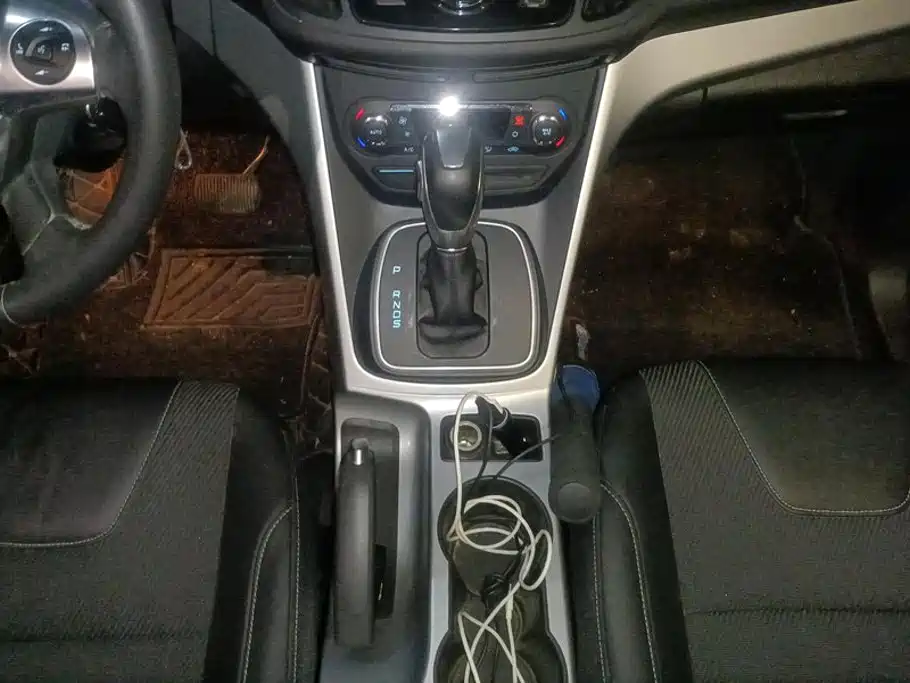 Ford Kuga — миниатюра 16