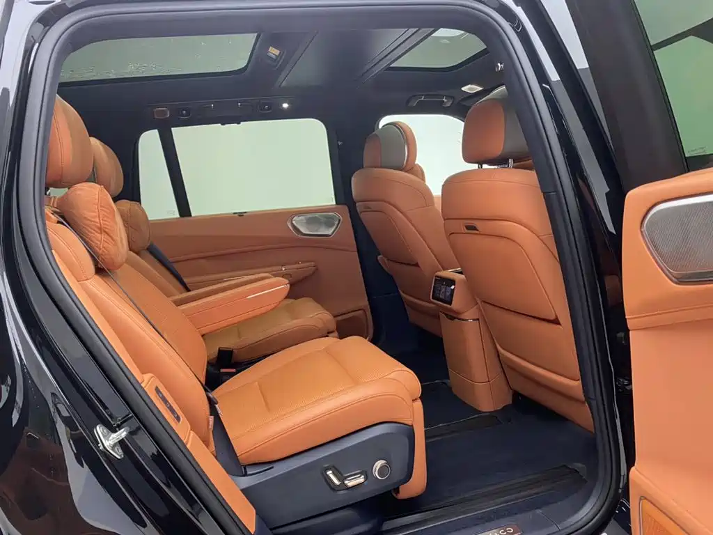 Lynk & Co 900 — миниатюра 24