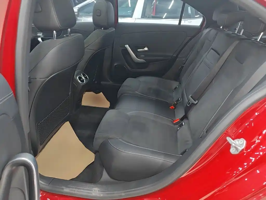 Mercedes-Benz A-Class — миниатюра 17