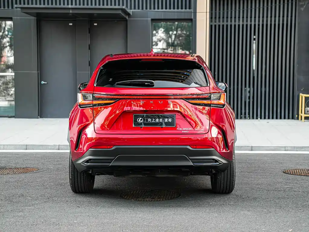 Lexus NX — миниатюра 5