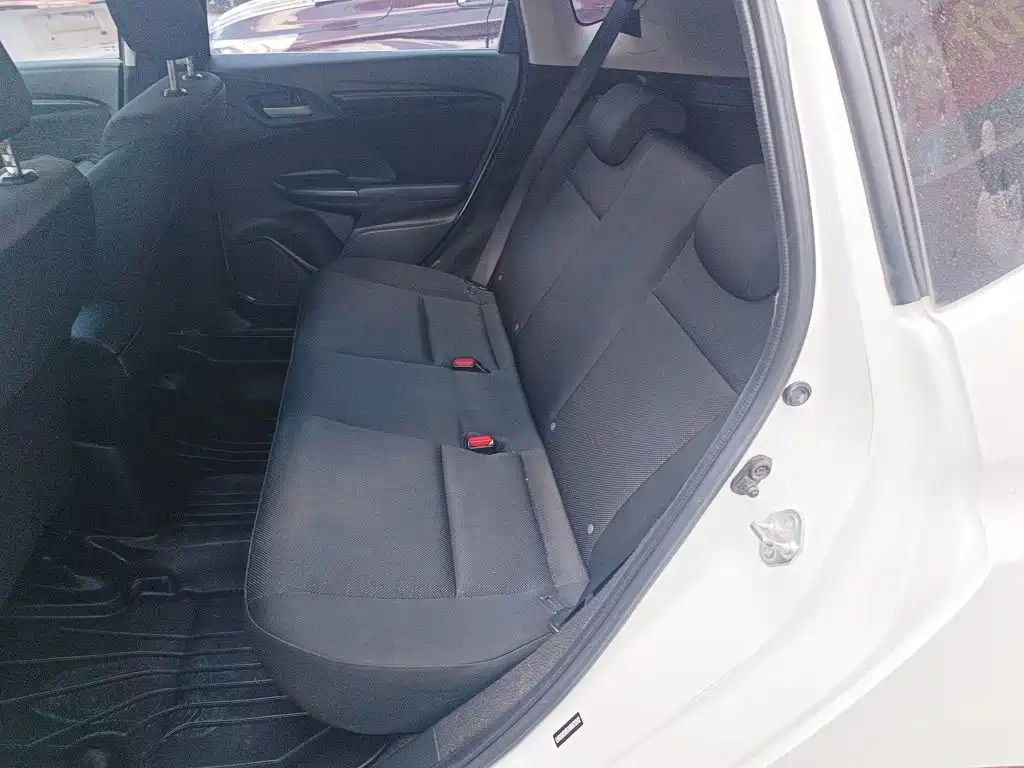 Honda Fit — миниатюра 17