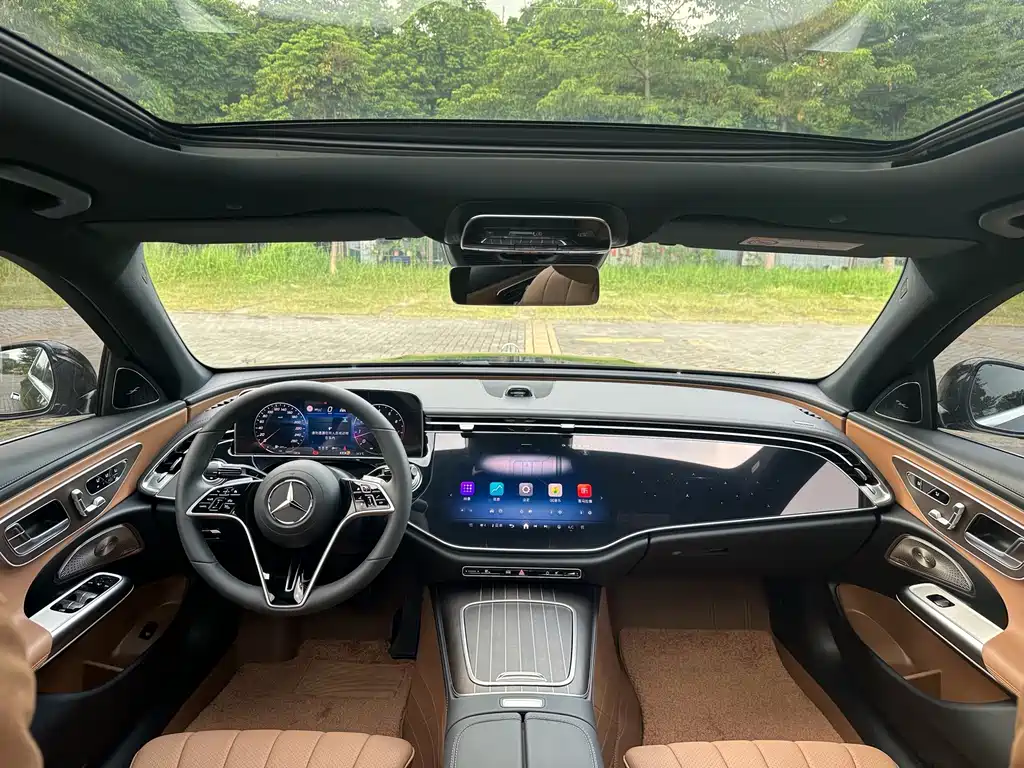 Mercedes-Benz E-Class — миниатюра 16