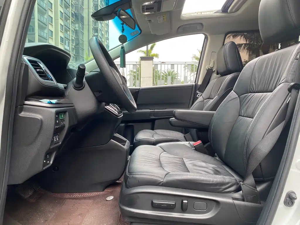Honda Odyssey - фото 14