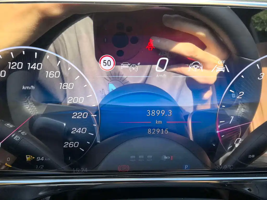 Mercedes-Benz E-Class — миниатюра 10
