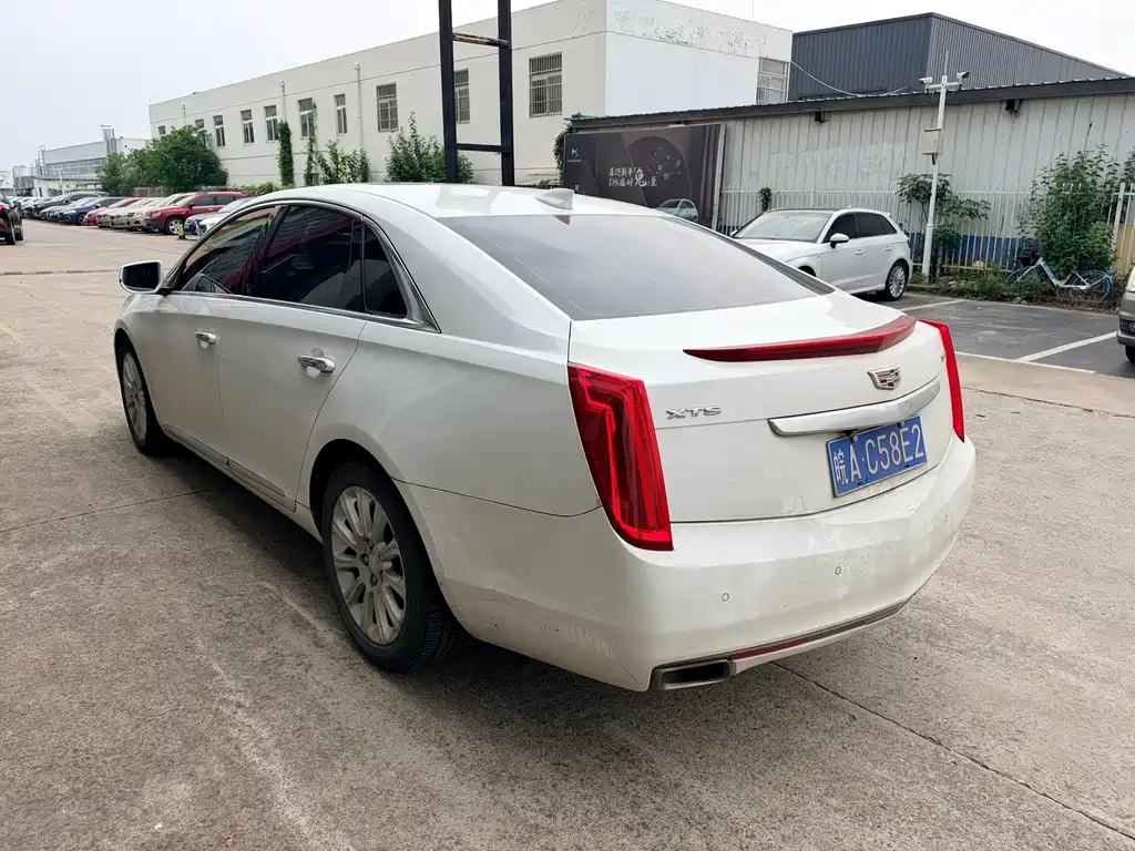 Cadillac XTS — миниатюра 13